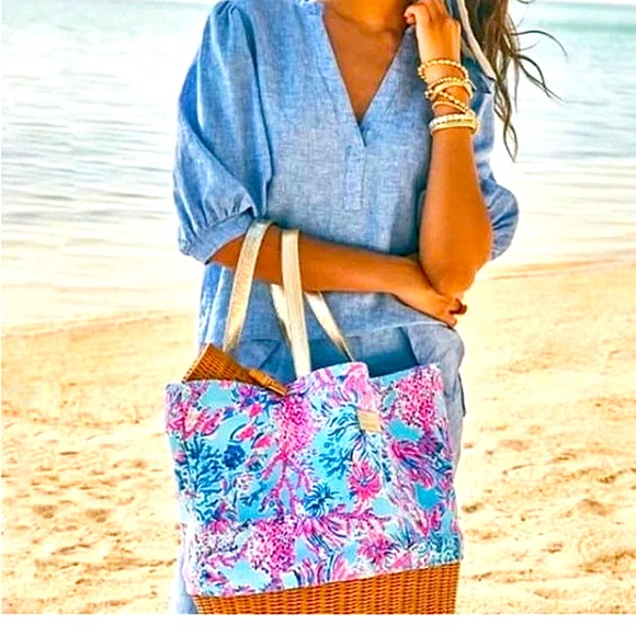 Lilly Pulitzer Handbags - Lilly pulitzer wicker tote new